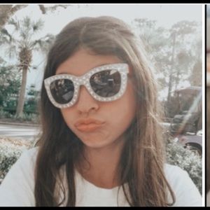 Meet your Posher, Annabelle